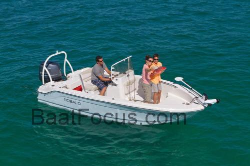Robalo R160 Spesifikasjoner og anmeldelser